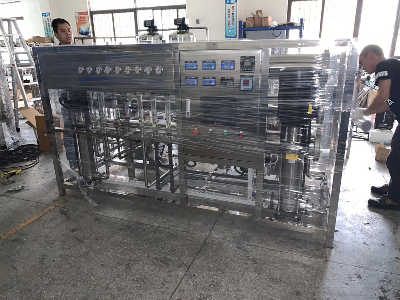 定制0.5-10噸醫用純化水設備