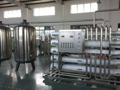 供應0.25-5噸工業純化水設備